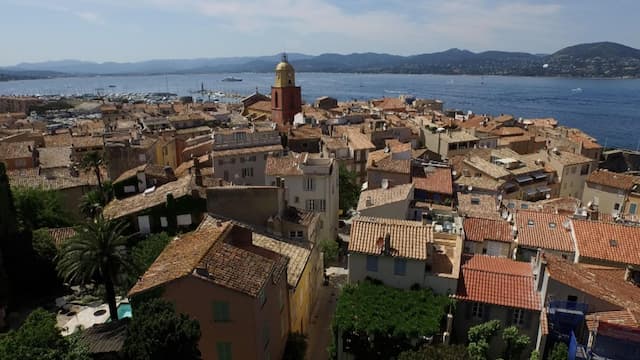 S03:E08 - Saint-Tropez & Ulagalla