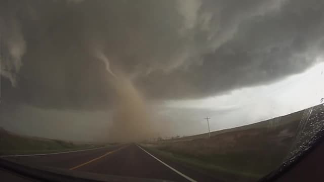 S02:E06 - Hazards of the Job