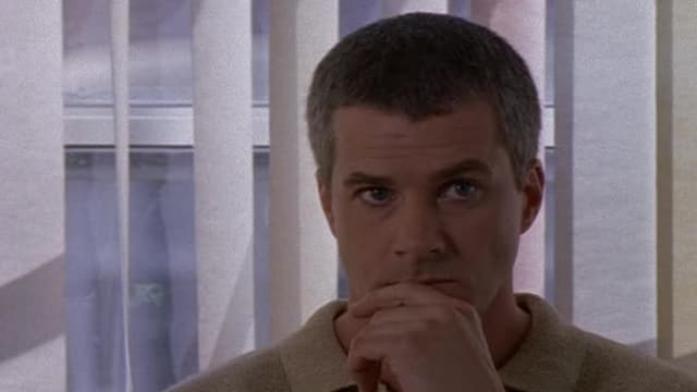 S04:E01 - Shocking
