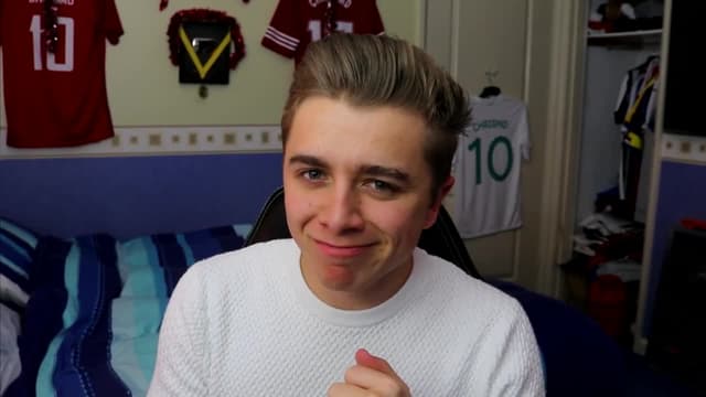 S01:E11 - FIFA Packs