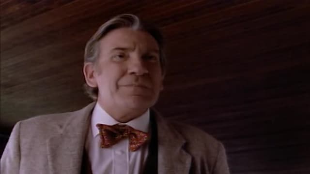 S04:E07 - The New Arrival