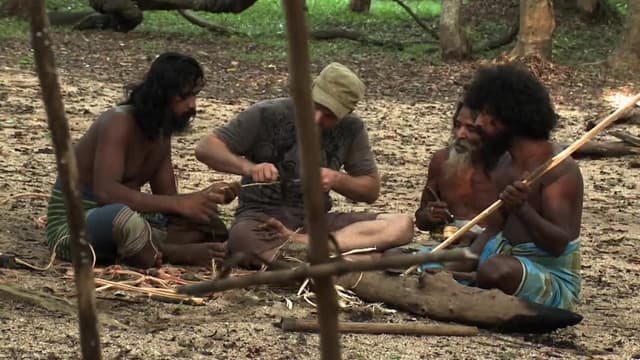 S06:E04 - Papua New Guinea Hewa