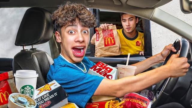 S02:E08 - I Ate Every Drive Thru in a Day