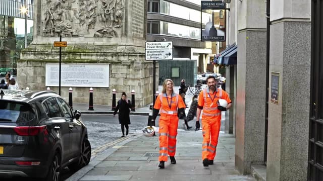 S02:E03 - King William Street / Knightsbridge