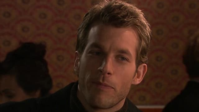 S02:E04 - My Boyfriend's Back