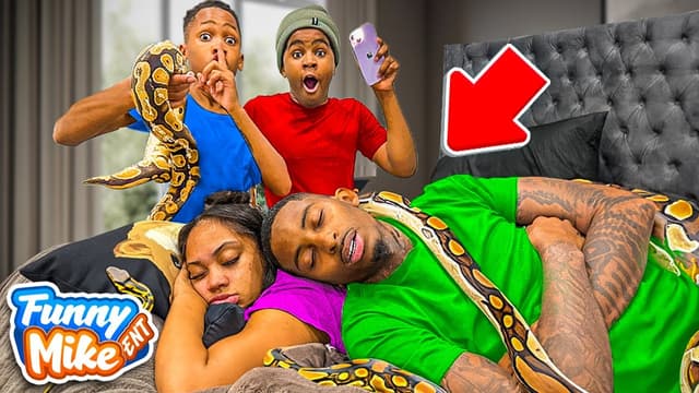 S09:E20 - Snake Prank