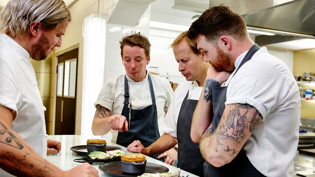 S12:E07 - South West Fish