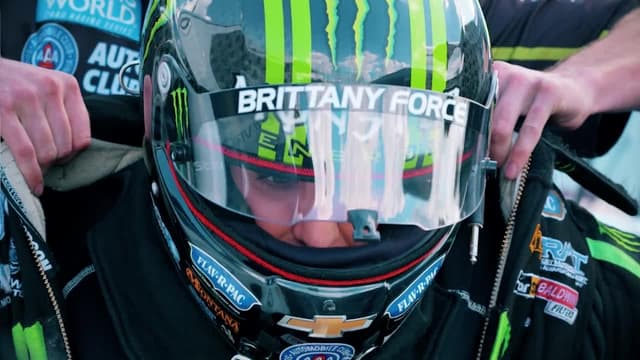 S2022:E01 - They Walked Away 5