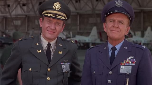 S02:E16 - My Master, the Author