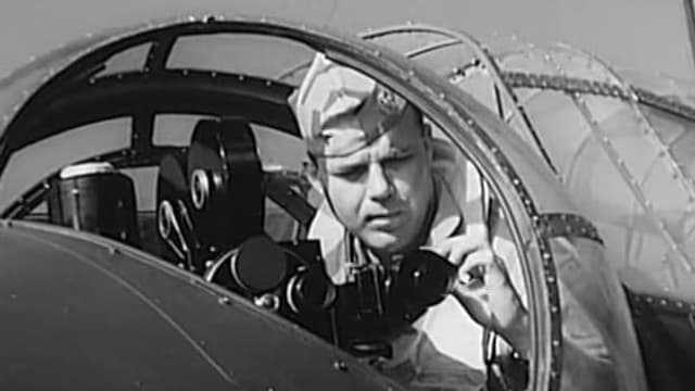 S01:E01 - Atomic Test at the Bikini