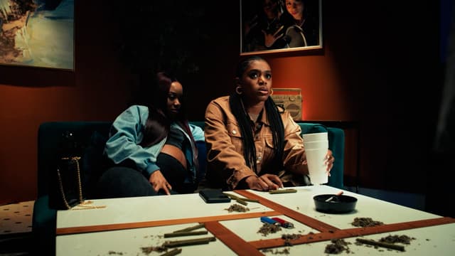 S02:E03 - Coming Home