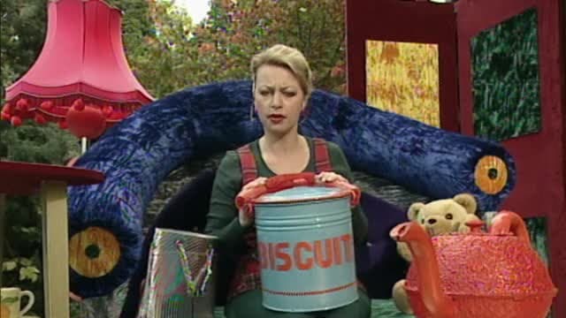 S02:E32 - Naughty Yellow Cow