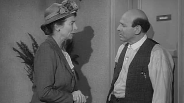 S02:E27 - The Paper Hangers