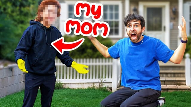 S01:E19 - Mom's a Secret Stalker?!