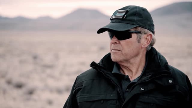 S01:E03 - Escape From Area 51