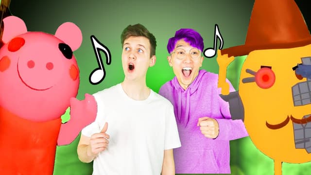 S02:E07 - Piggy Parade With LankyBox!