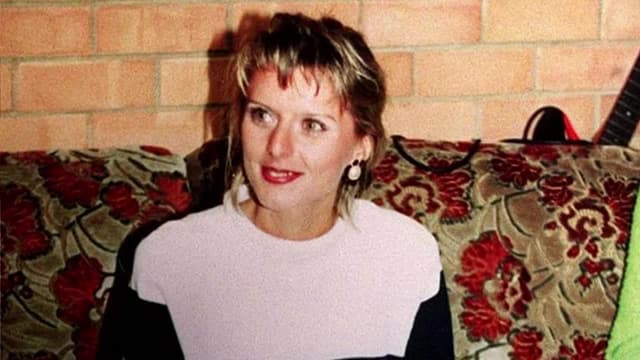 S01:E05 - Mark Erin Rust