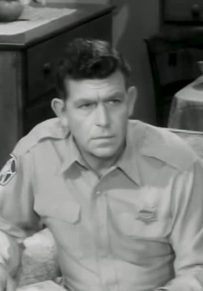S03:E17 - High Noon in Mayberry poster