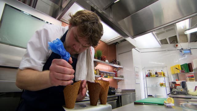 S11:E09 - South West Dessert