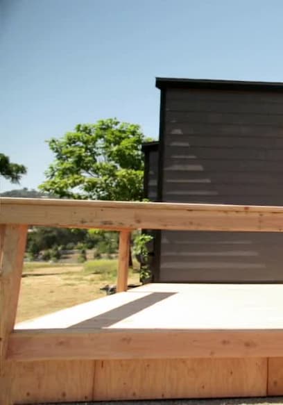 S06:E06 - Chef's Tiny House poster