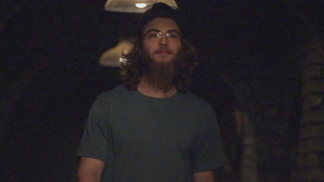 S07:E16 - The Sword in the Stone