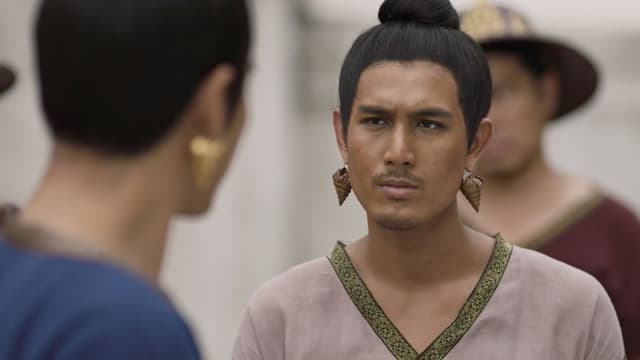 S01:E06 - The Traitor