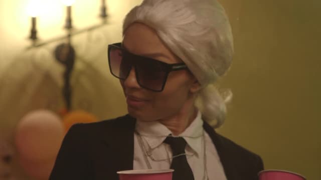 S01:E13 - Episode Thirteen