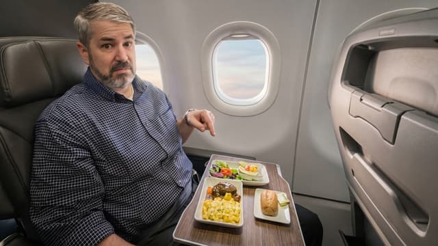 S01:E03 - USA’s Worst First Class