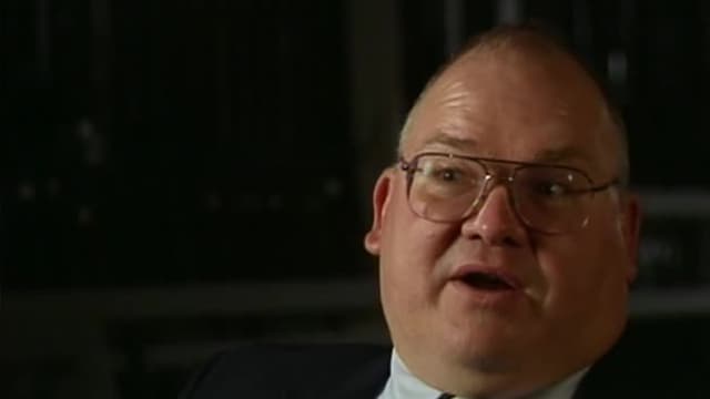 S01:E24 - Super Guns