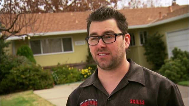 S02:E09 - Industrial Concrete Kitchen