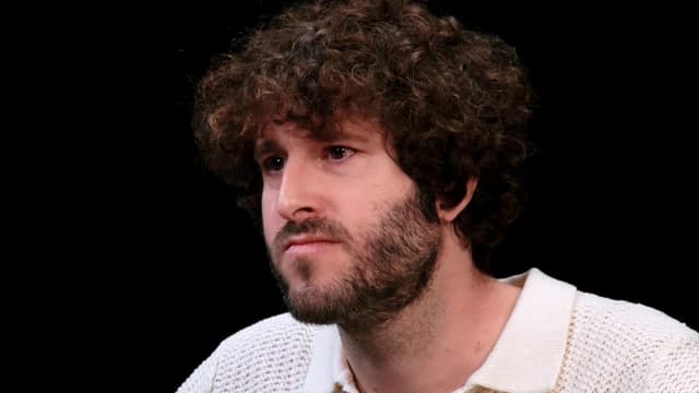 S23:E04 - Lil Dicky Spits Hot Fire While Eating Spicy Wings