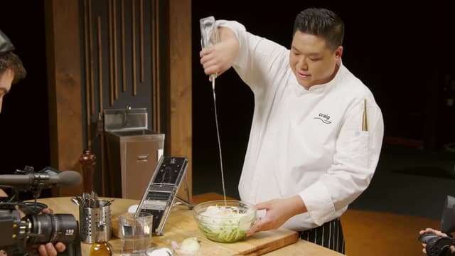 S06:E07 - Salad Episode With Chef Craig Wong