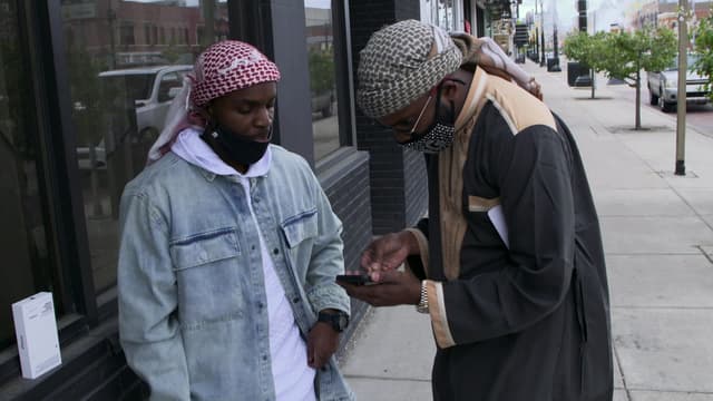 S01:E02 - Rules of the House