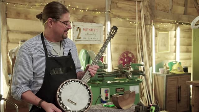 S07:E01 - Banjo, Speedway Champion's Racing Bib, Fairytale Rag Doll