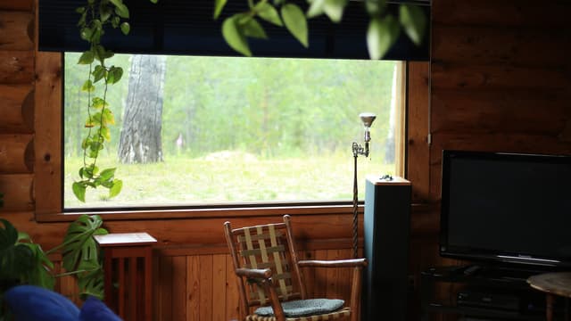 S01:E13 - Philippe and Terrie With Rose