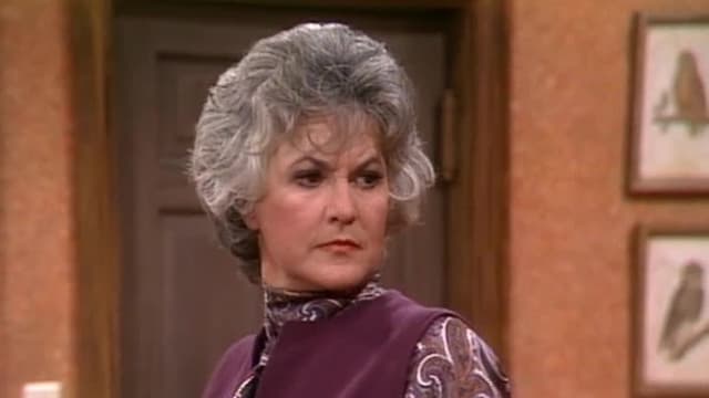 S05:E523 - The Household Feud