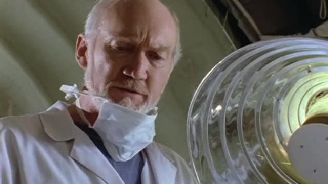 S01:E06 - The Infestation / Human Apportation