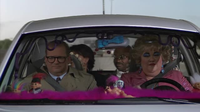 S04:E08 - Drew's New Car