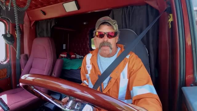 S06:E09 - Become One With the Truck