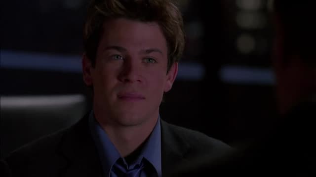 S02:E10 - Reunion