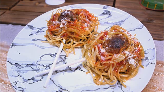 S01:E09 - Snack Attack