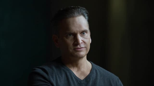 S01:E02 - Matthew Cox