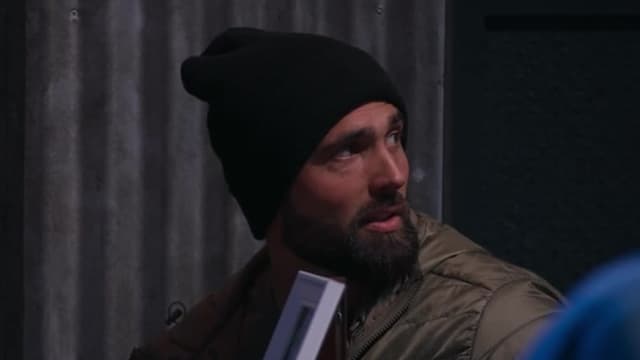 S01:E04 - Surviving the Storm