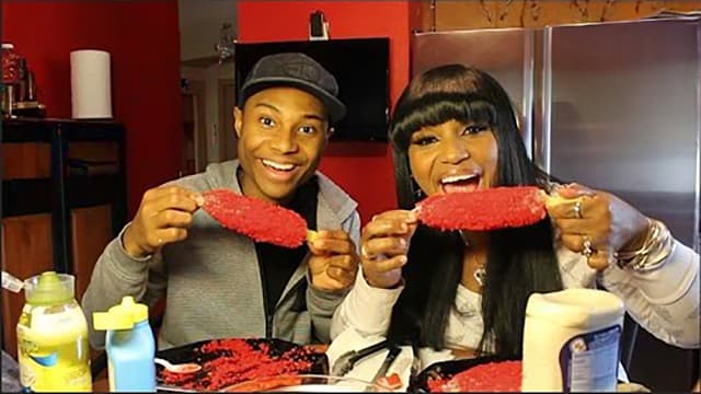 S01:E25 - Flamin' Hot Challenge