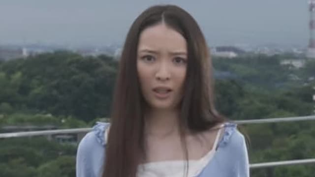 S01:E33 - The Woman With Blue Fire