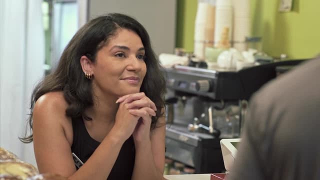 S01:E12 - 4C - an Unwanted Threesome