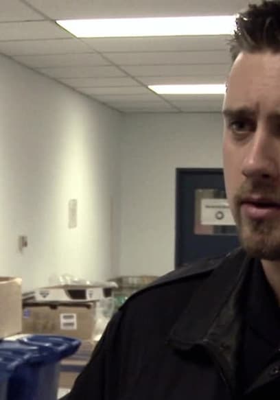 Watch The Beat S01:E05 - Community Centre Clean-Up - Free TV Shows | Tubi