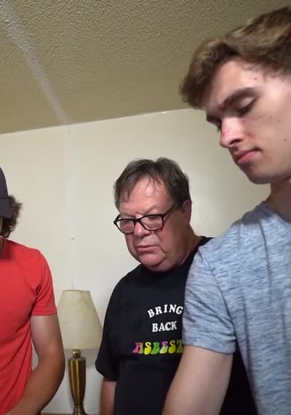 S01:E13 - All Time Low: Detroit’s Notorious Royal Inn Motel poster