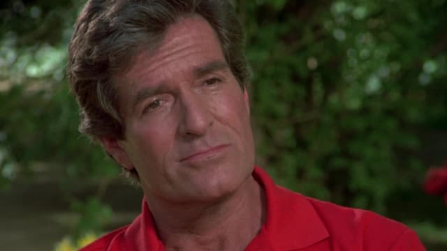S04:E05 - Crescendo / The Three Feathers