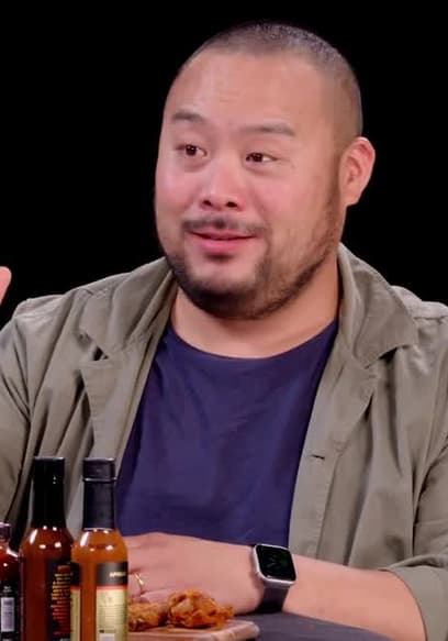 S16:E09 - David Chang Sweats Like Crazy While Eating Spicy Wings poster
